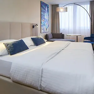 https://orea-hotel-pyramida.praguehotelsweb.com