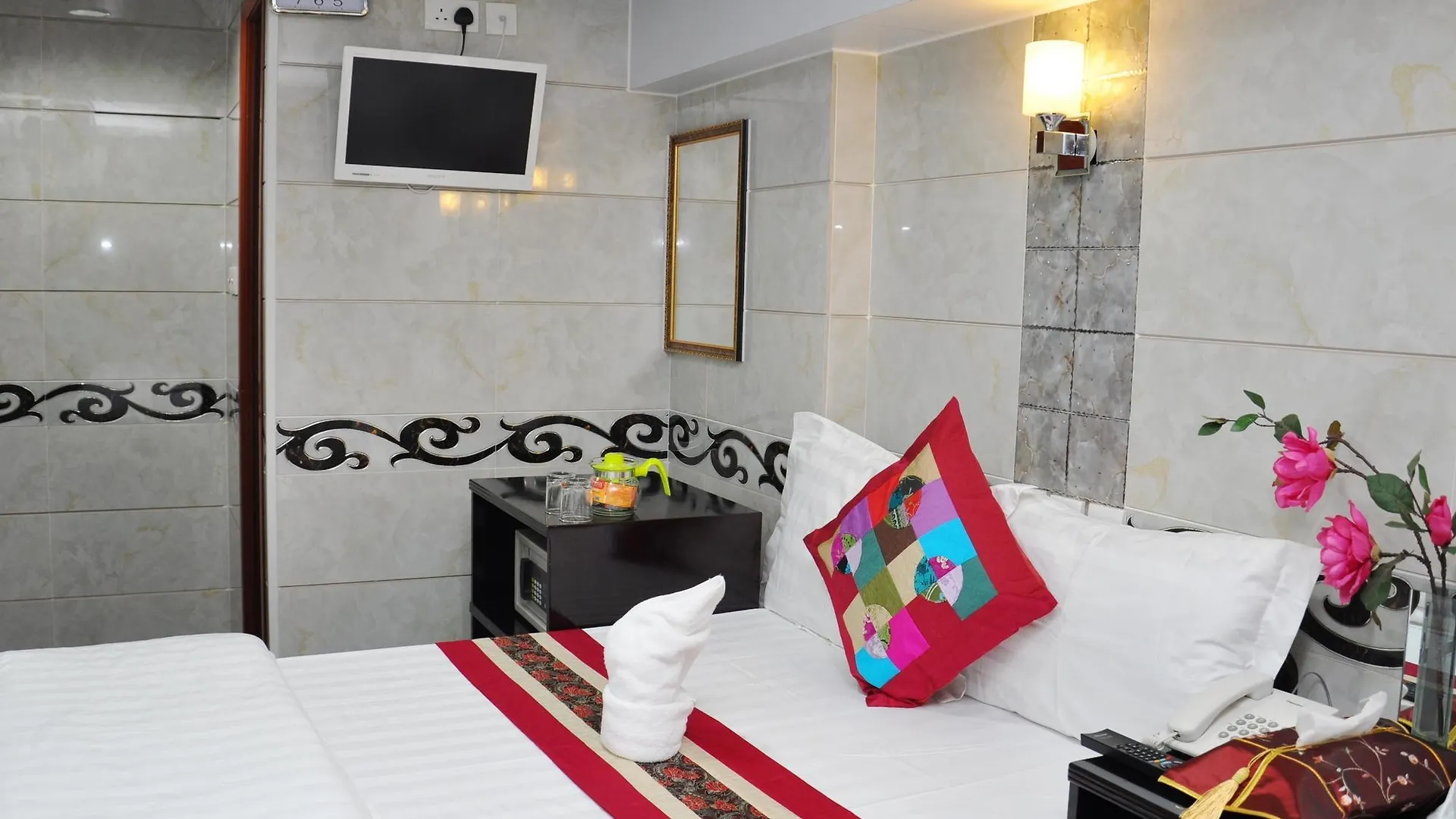 Pearl Premium Guest House Hong Kong 0*,  China