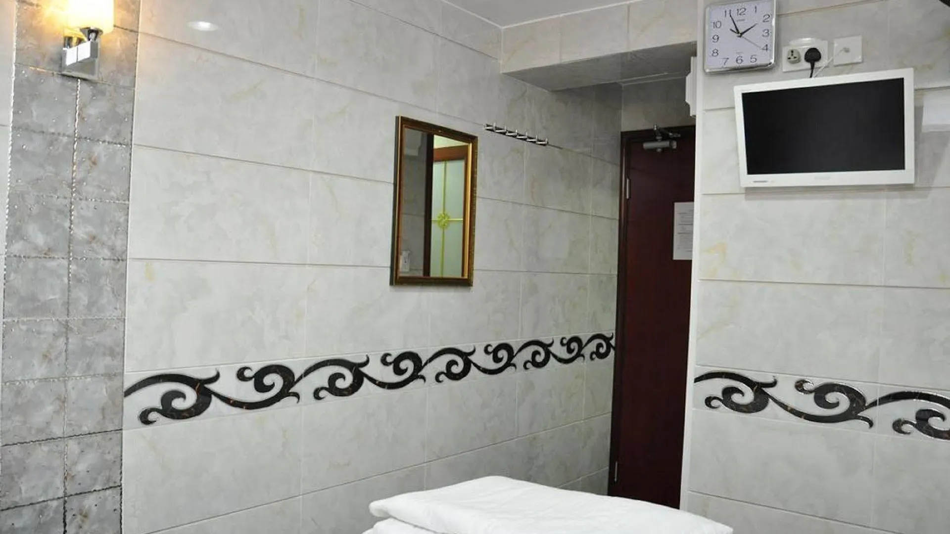 Pearl Premium Guest House Hong Kong 0*,  China